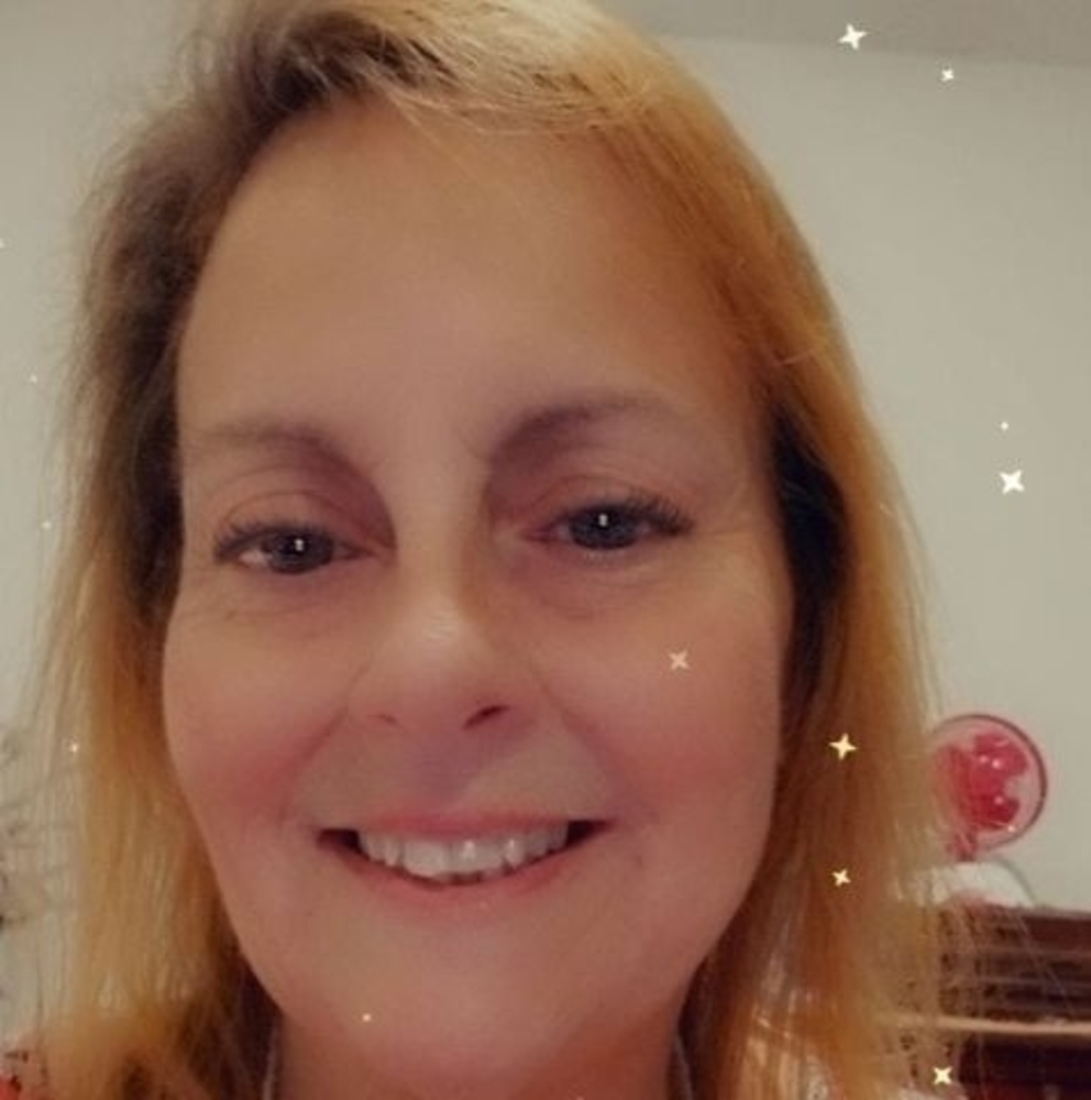 Meet your Posher, Vickie - Picture 1 of 1